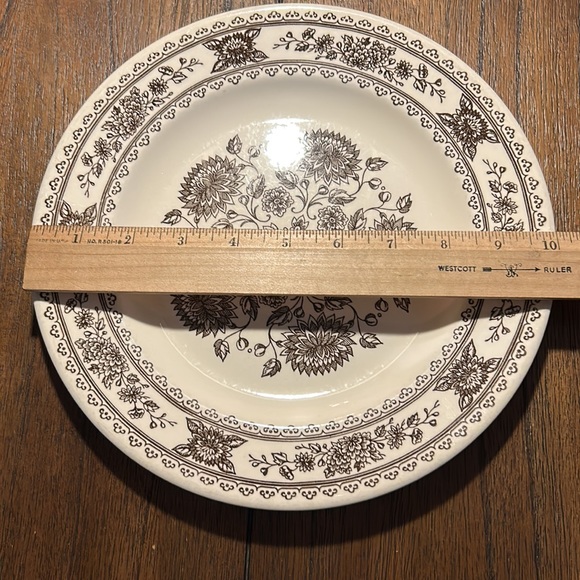 Vintage Brown Transferware 10 inch Plate by Vendome Royal China Mum Pattern - Picture 4 of 13